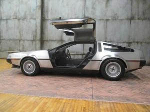 DeLorean DMC-12