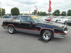 Oldsmobile Cutlass Supreme Hurst/Olds Coupe