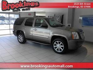 GMC Yukon AWD Denali