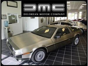 DeLorean DMC-12