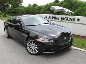 Jaguar XJ