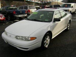 Oldsmobile Alero GL Sedan