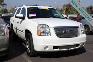 GMC Yukon AWD Denali