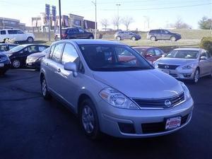 Nissan Versa S