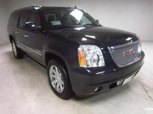 GMC Yukon XL AWD Denali